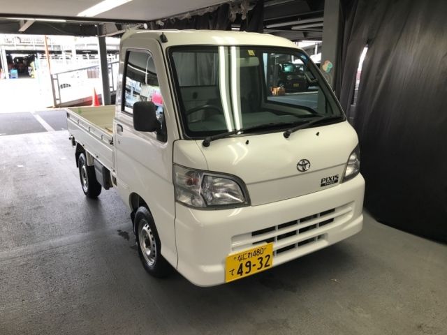 1032 Toyota Pixis truck S201U 2012 г. (NISSAN Osaka)